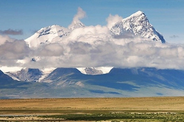 拉布吉康峰图片