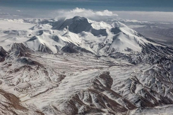 木孜塔格山图片