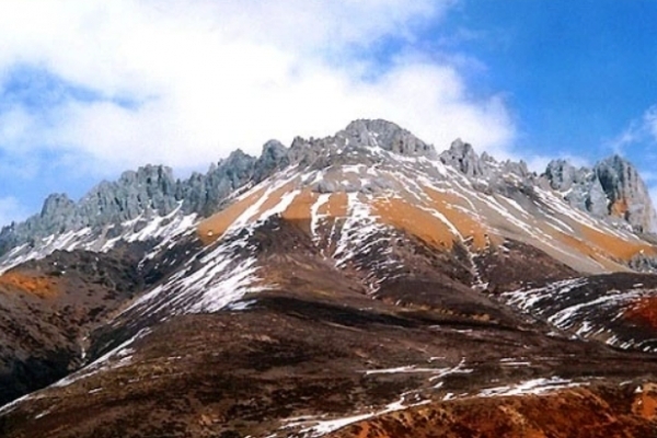 布洛阿特峰图片