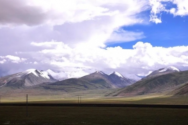 念青唐古拉峰图片