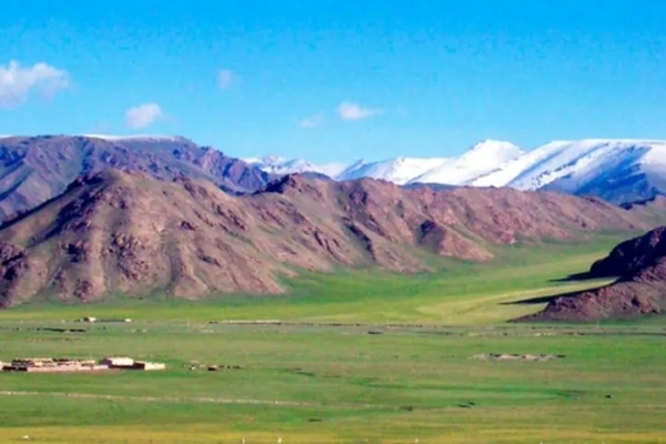 雅马里克山图片