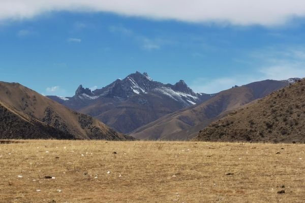 巴颜喀拉山图片