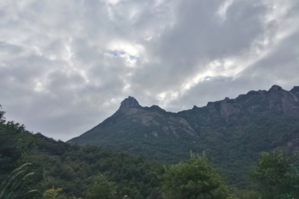 云髻山图片