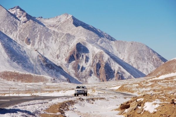 亚堆扎拉山图片