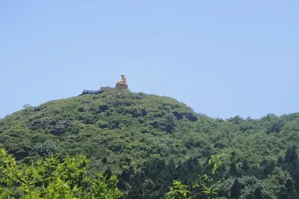 金峨山图片